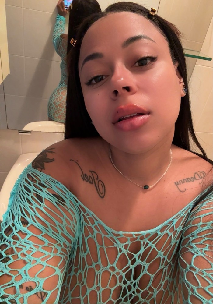 CANARIONA MORBOSA Y CON AGUANTE ¡LA FIESTA ME PONE MUCHO! TE ESPERO