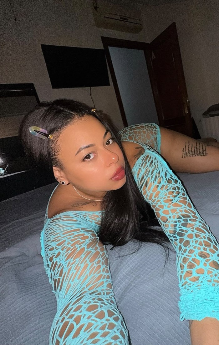 CANARIONA MORBOSA Y CON AGUANTE ¡LA FIESTA ME PONE MUCHO! TE ESPERO