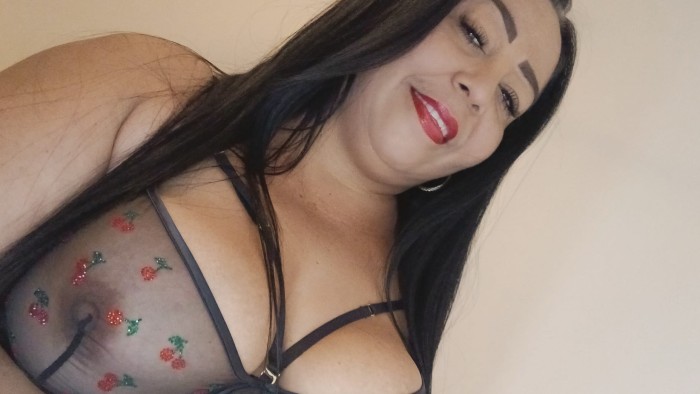 IVANA ESPECTACULAR MADURITA PARA GOZAR BIEN RICO