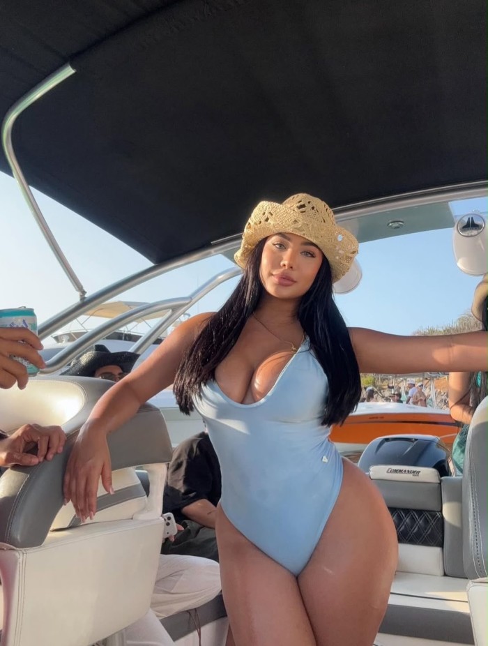DAYANA HERMOSAS CURVAS LATINAS NUEVA