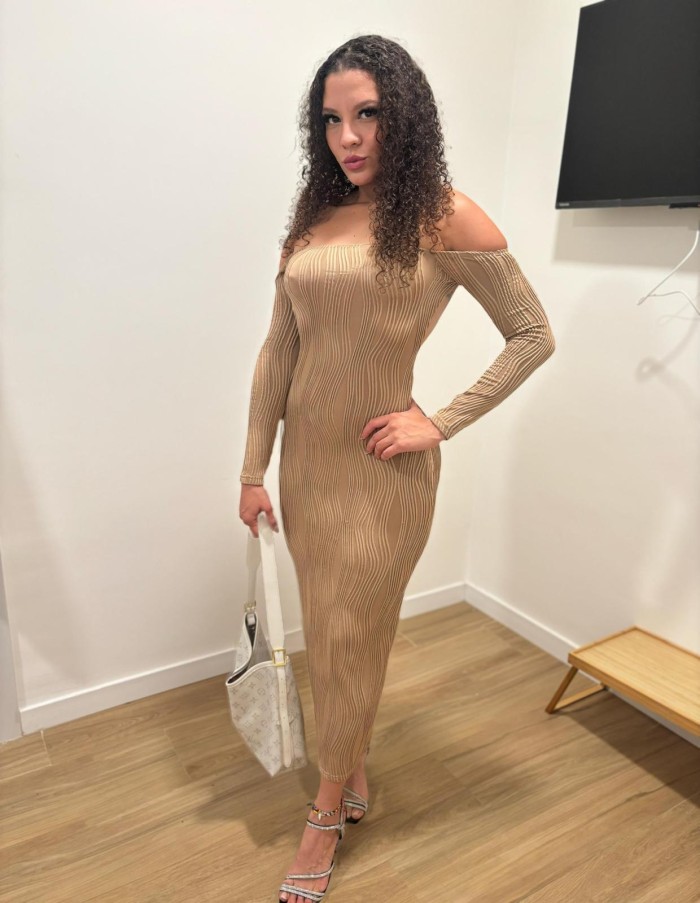 LATINA MUY GUAPA