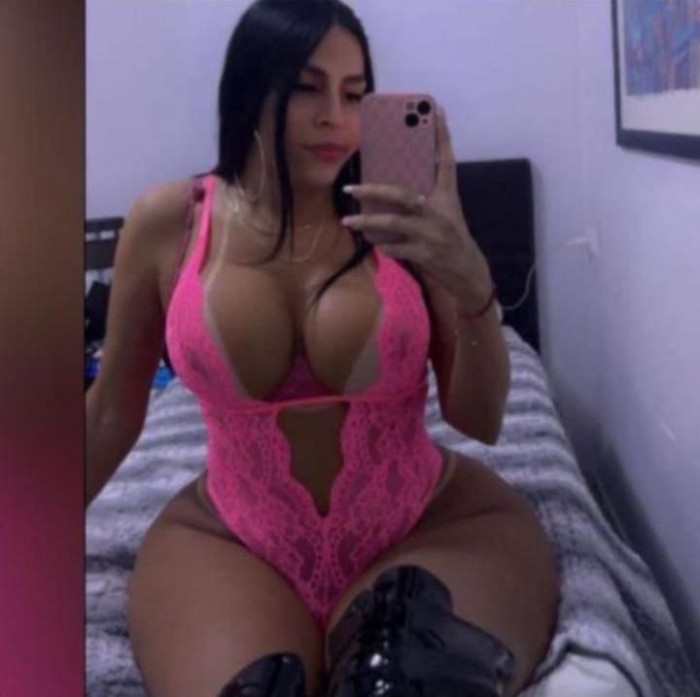 SENSUAL TRANS CACHONDA LECHERA DOMINANTE FIESTERA