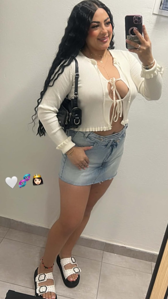 ARDIENTE APASIONADA ARDIENTE DESEOSA DE SEXO