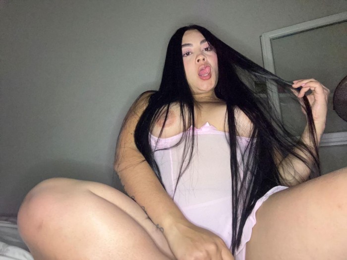 ARDIENTE APASIONADA ARDIENTE DESEOSA DE SEXO