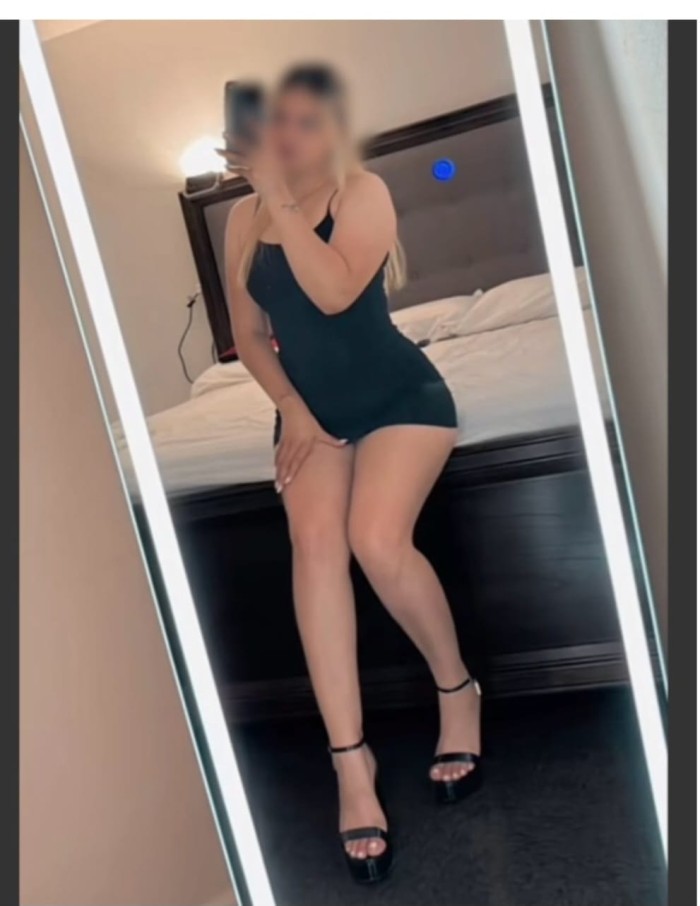ARDIENTE SENSUAL COMPLACIENTE DIOSA DEL SEXO