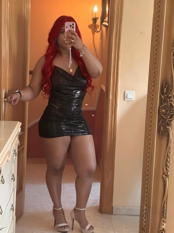 PRECIOSA Y SENSUAL LATINA DE GRANDES CURVAS MALAGA