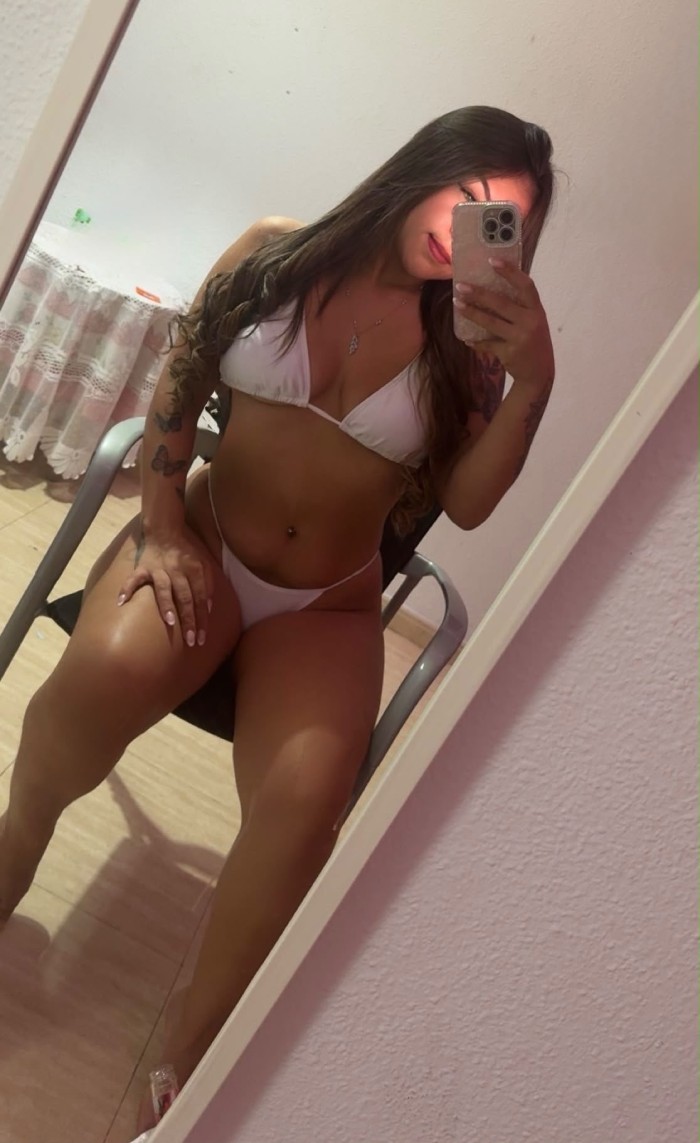 Colombiana muy Bella en Vic independiente 24h