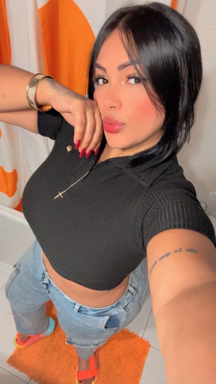 AMIGAS ARDIENTES SEXO PUROCOMPLACIENTES FIESTERA