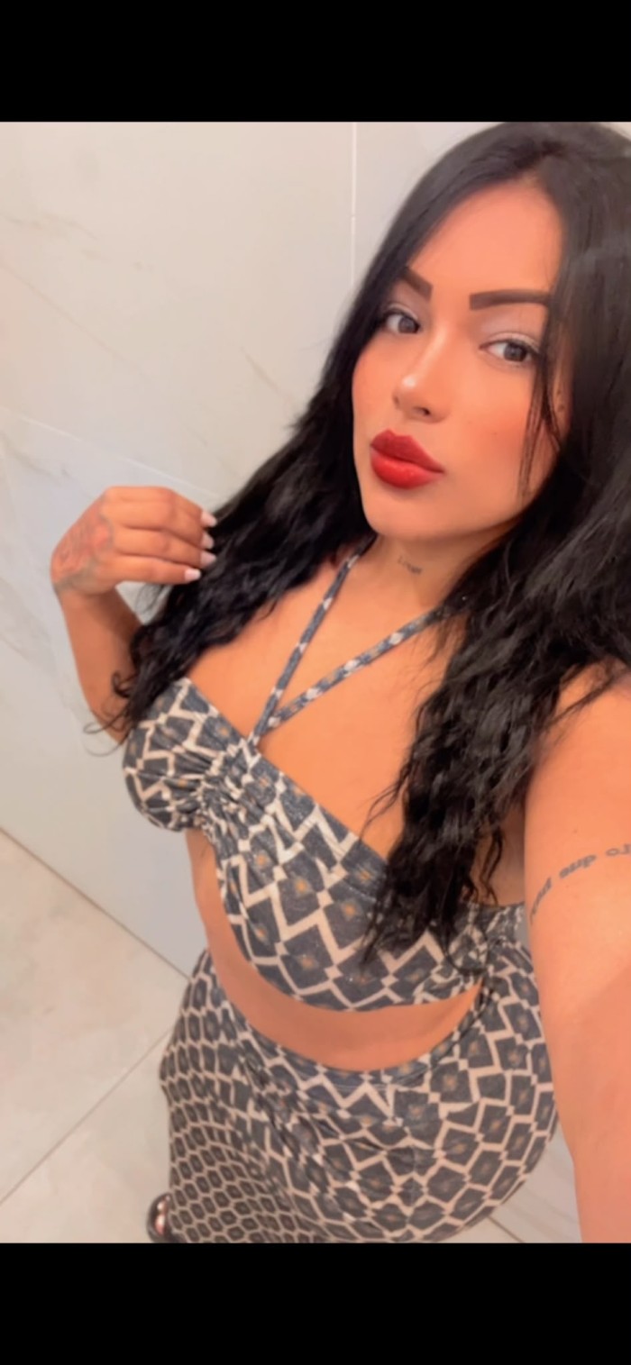 AMIGAS ARDIENTES SEXO PUROCOMPLACIENTES FIESTERA