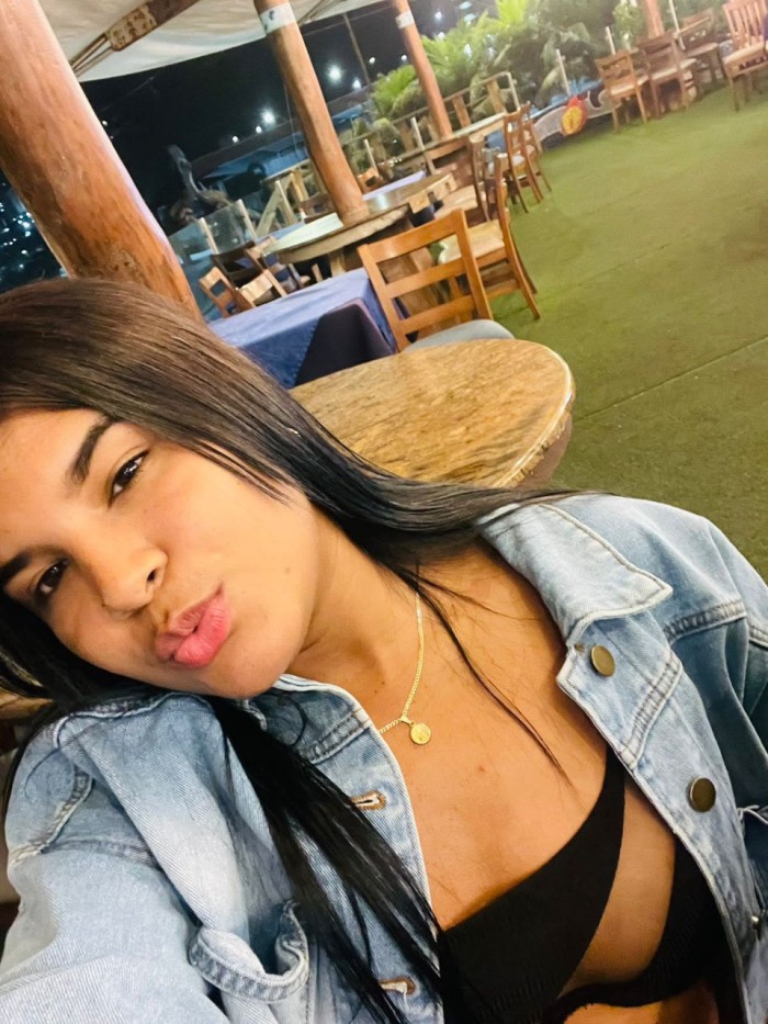 AMIGAS ARDIENTES SEXO PUROCOMPLACIENTES FIESTERA