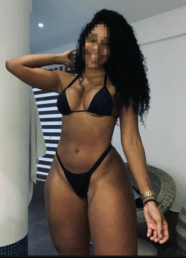 SEXY MORENOTA CULONA EN MOLLET DEL VALLE FIESTA