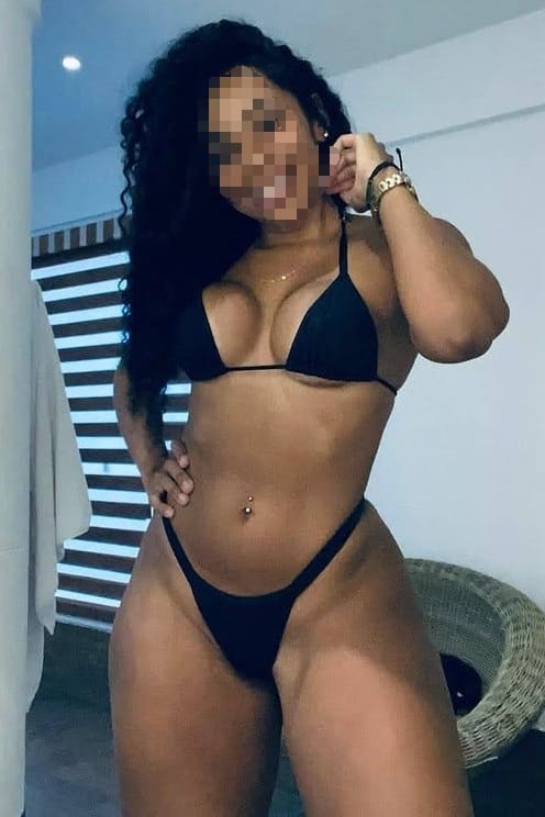 SEXY MORENOTA CULONA EN MOLLET DEL VALLE FIESTA