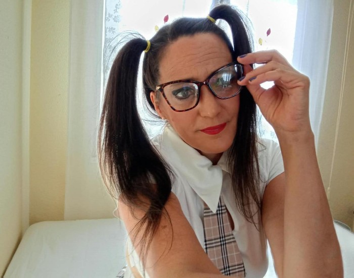 ESPAÑOLA. PÍCARA, FON GANAS DE SEXO, FIESTA