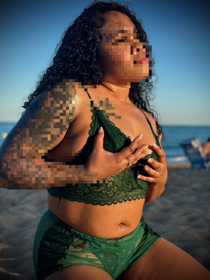 SAMANTHA MUY FOGOSA Y SEXY
