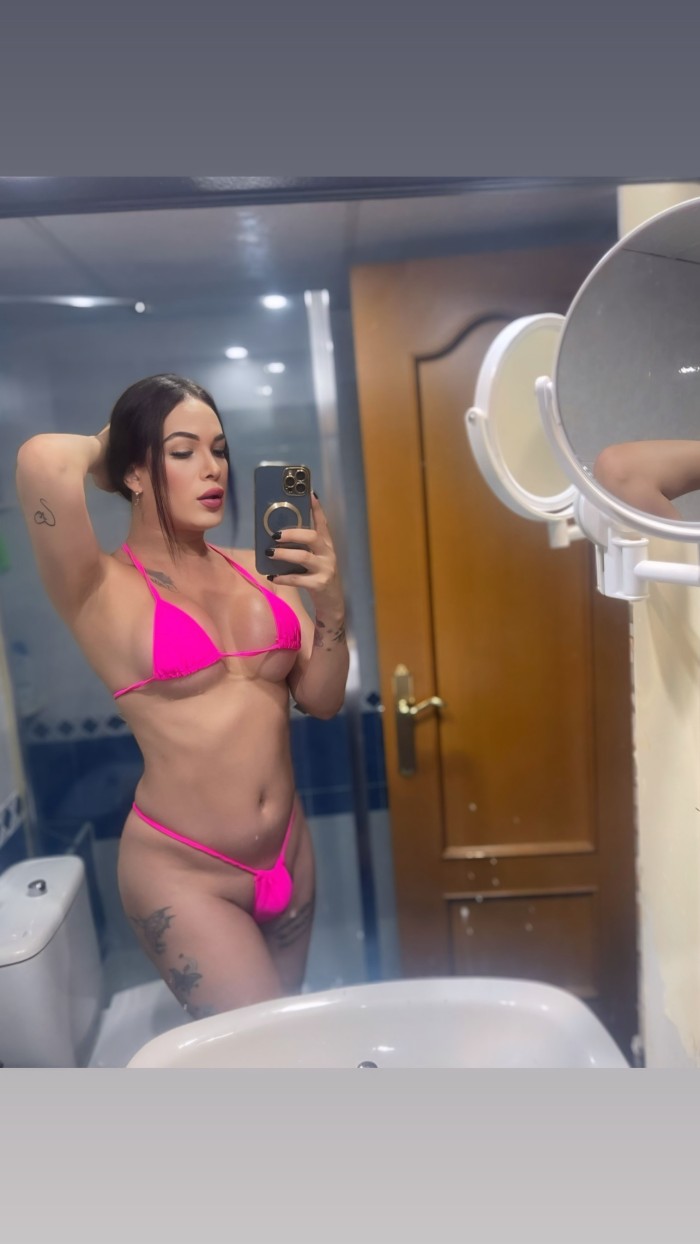 Fiestera dispuesta a todo independiente sin engaño