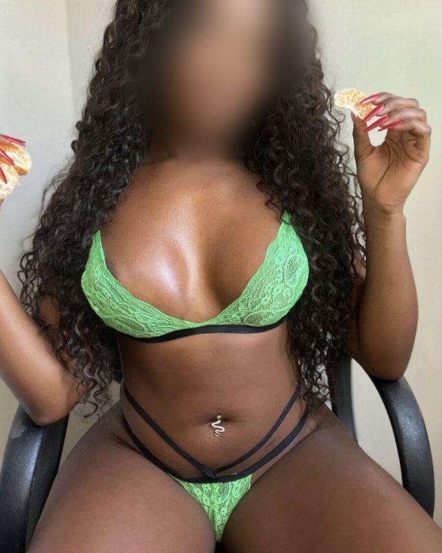 Tú bombón latino,te espero con ansias para gozar