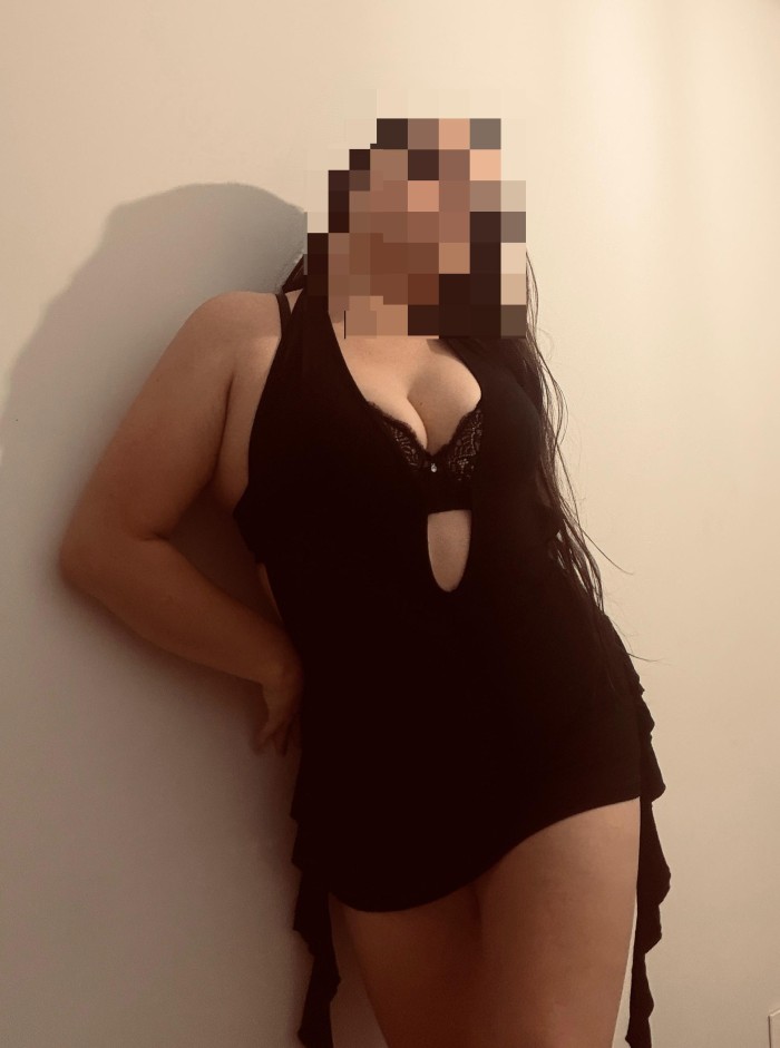 SEXY MUJER COMPLACIENTE EN VIGO MUY CARIÑOSA