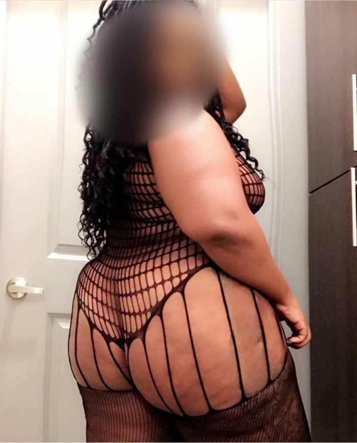 Mujer madura con curvas todo grande en Cartagena