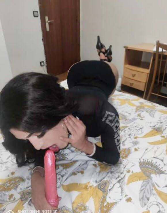Travesti latina ama dominante y masajista