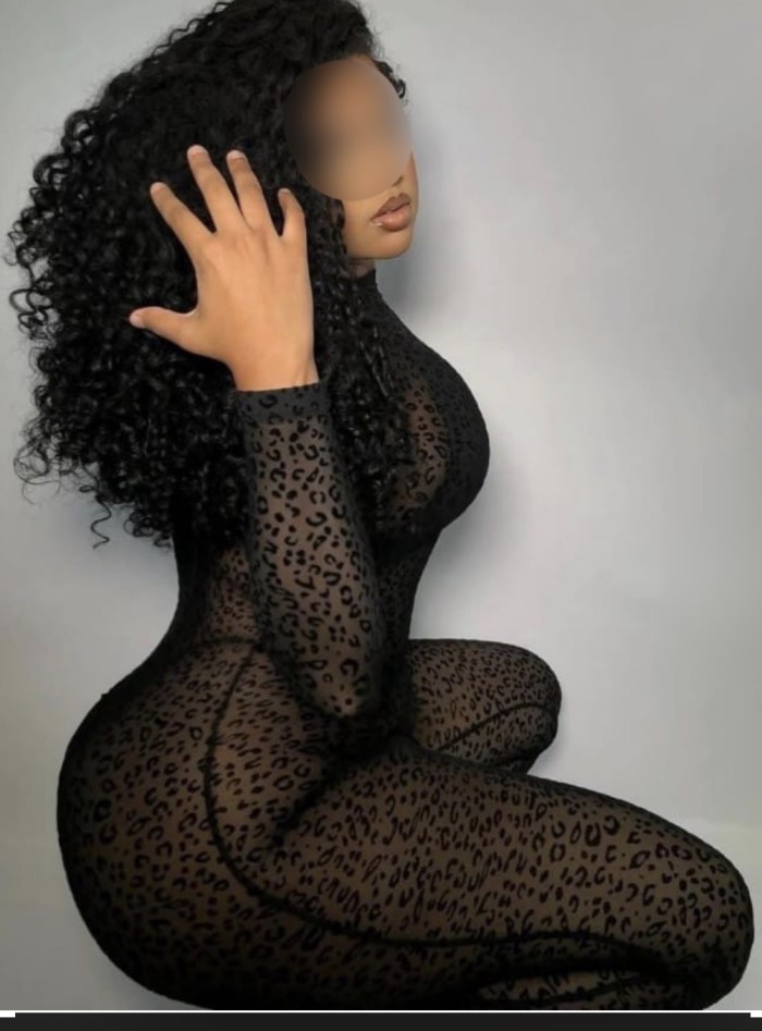 EXÓTICA MARROQUÍ 21 AÑOS: AMIRA ¡CUERPO SEXY, MUY FIESTERA Y DISPONIBLE