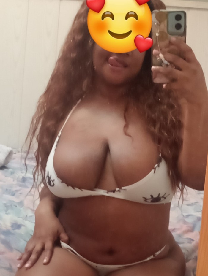COLOMBIANA DE LUJO EXPLOSIVA Y JUGUETONA