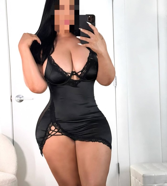 PRIMERA VEZ EN TU CIUDAD LATINA FIESTERA CUERPAZO