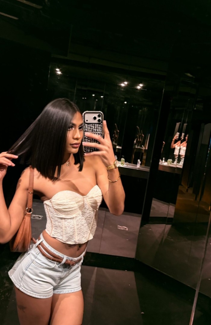 CAROLAINE SEXY MORENITA EXCLUSIVA NUEVA EN LA CIUD