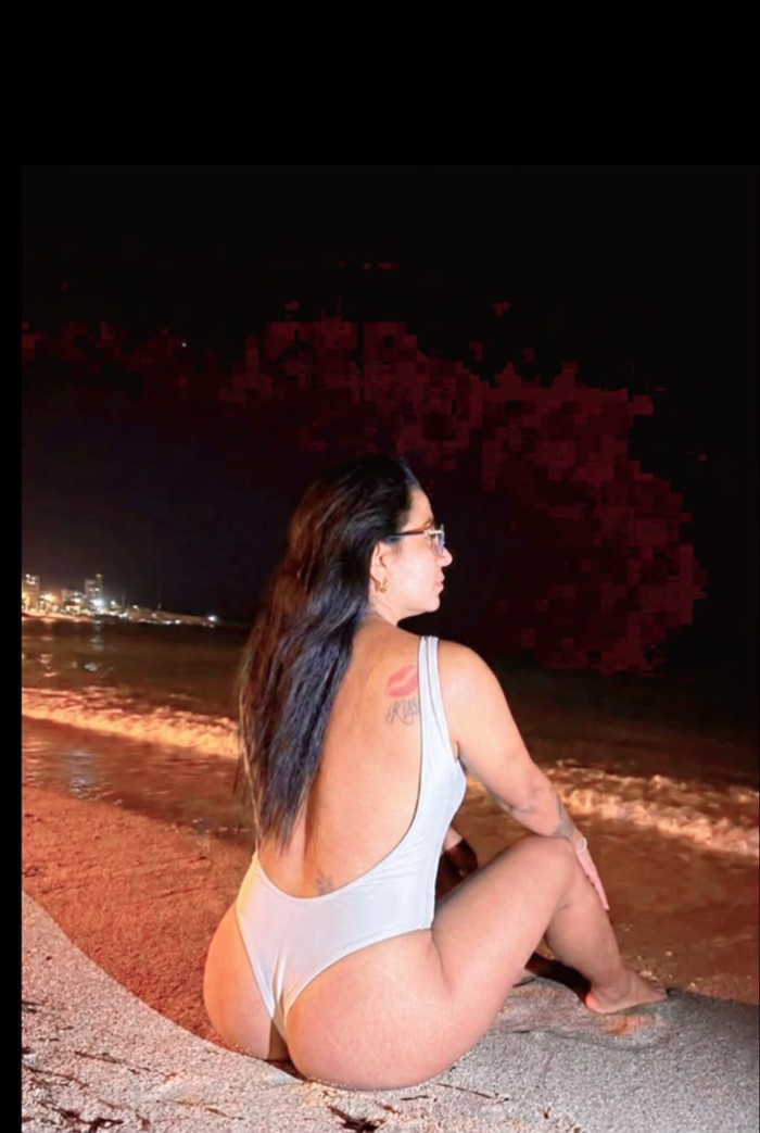 Colonbiana sexi disponible 24 horas para ti con