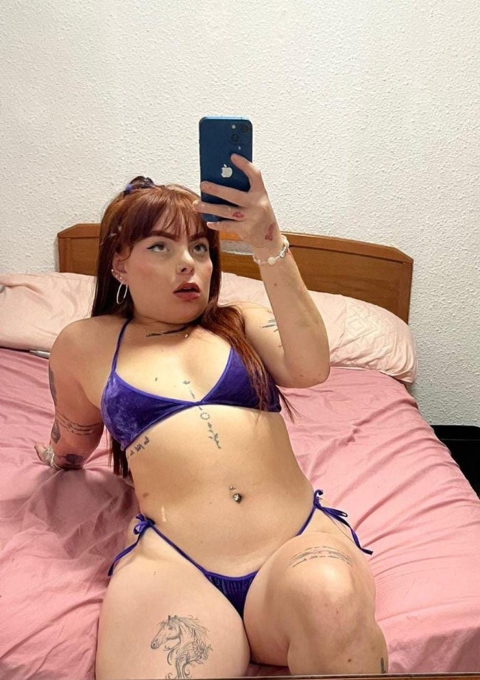 LOCA Y VICIOSA LATINA CON CULO REDONDITO