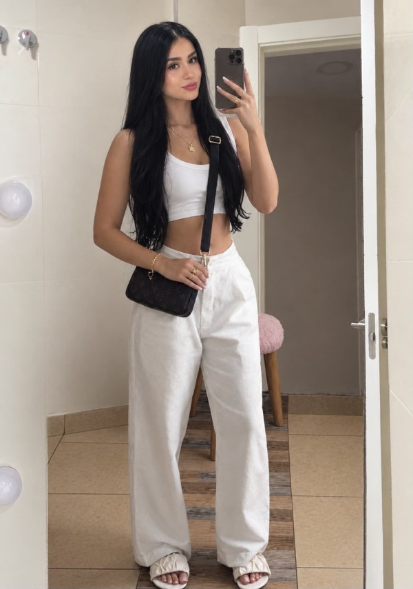 NOVEDAD PRIMERA VEZ EN TU CIUDAD HERMOSA LATINA