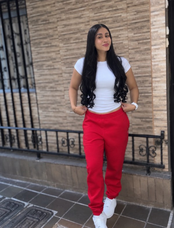 NOVEDAD PRIMERA VEZ EN TU CIUDAD HERMOSA LATINA