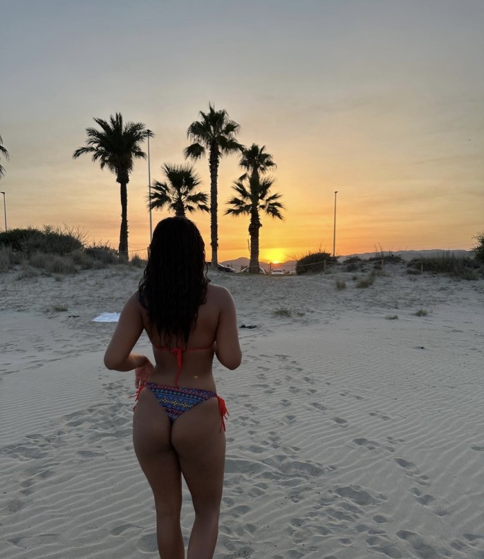 Novedad Guapa trans morena fiestera