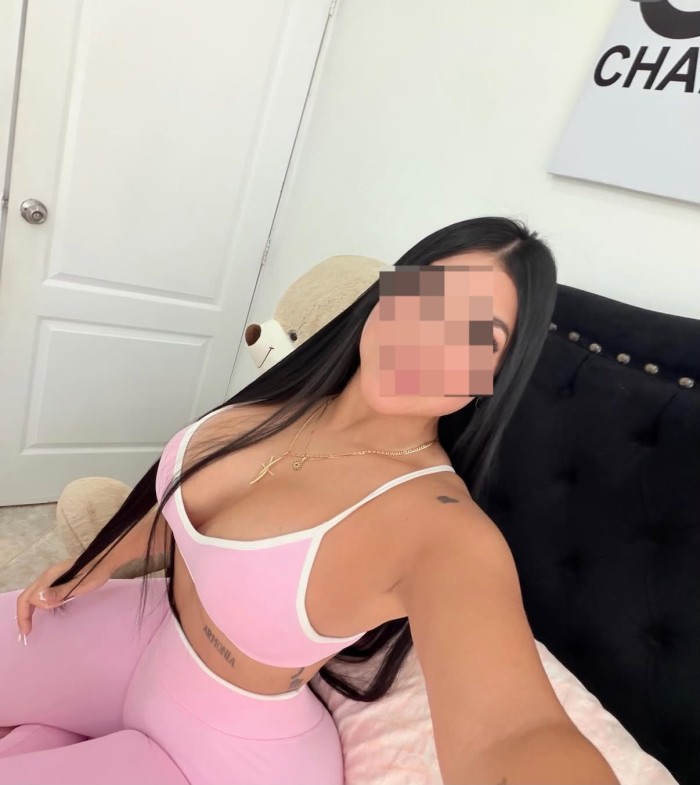 ARDIENTE SENSUAL COMPLACIENTE DESEOSA DE SEXO