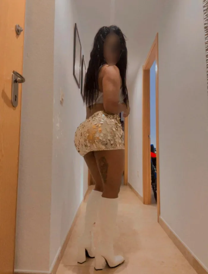 FOGOSA, IMPLICADA Y CACHONDA LATINA,613485154
