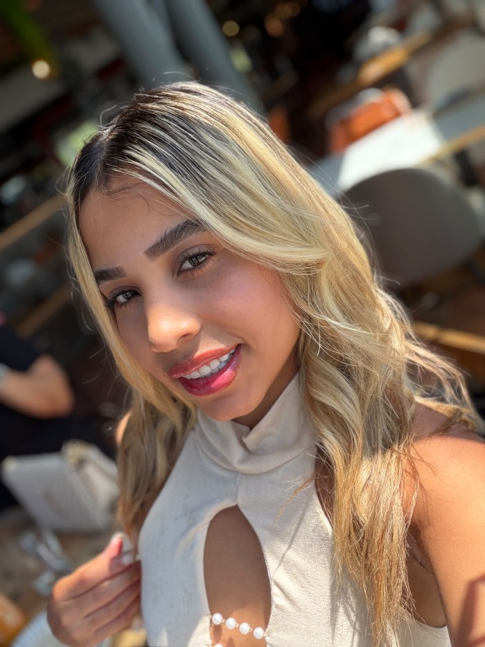 EN LUGO HERMOSA SENSUAL APASIONADA DESEOSA DE SEXO