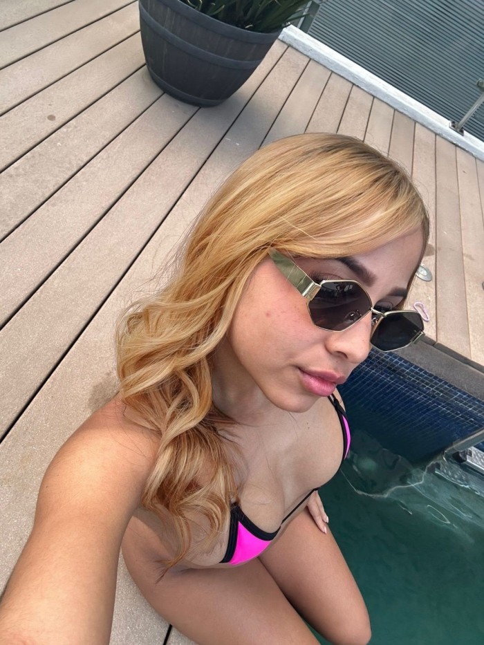 EN LUGO HERMOSA SENSUAL APASIONADA DESEOSA DE SEXO