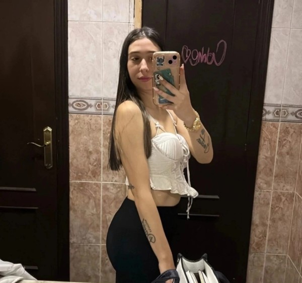 ALBA, JOVENCITA ESPAÑOLA DE 21 AÑOS DELGADITA Y REAL