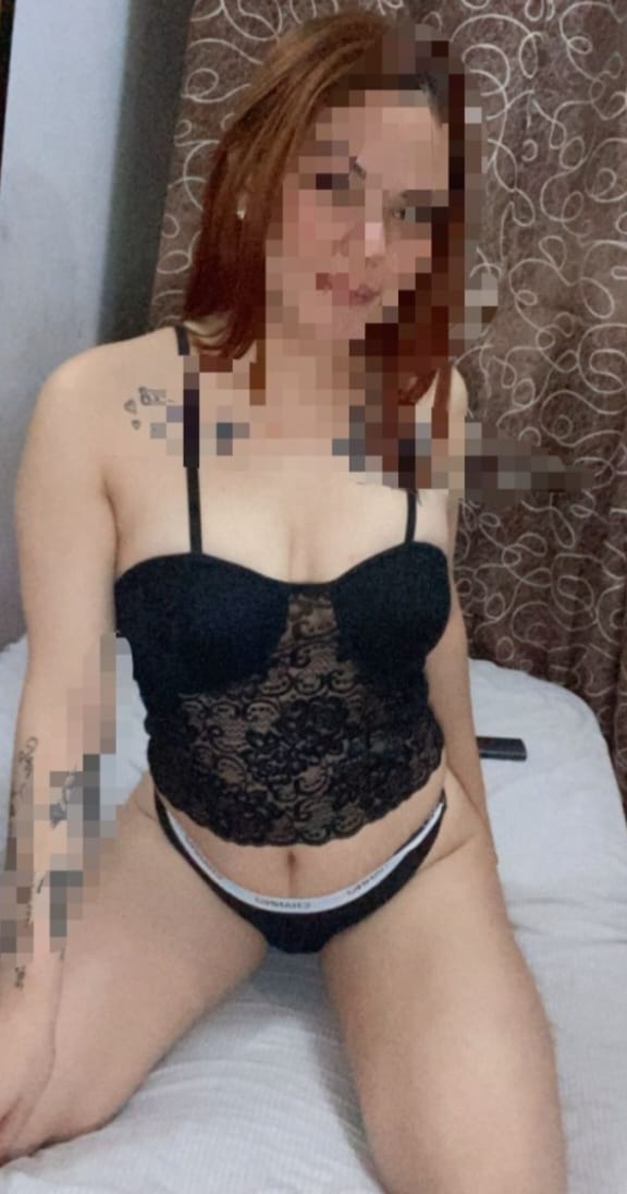 LAURA LATINA FOGOSA Y CALIENTE PARA DISFRUTAR