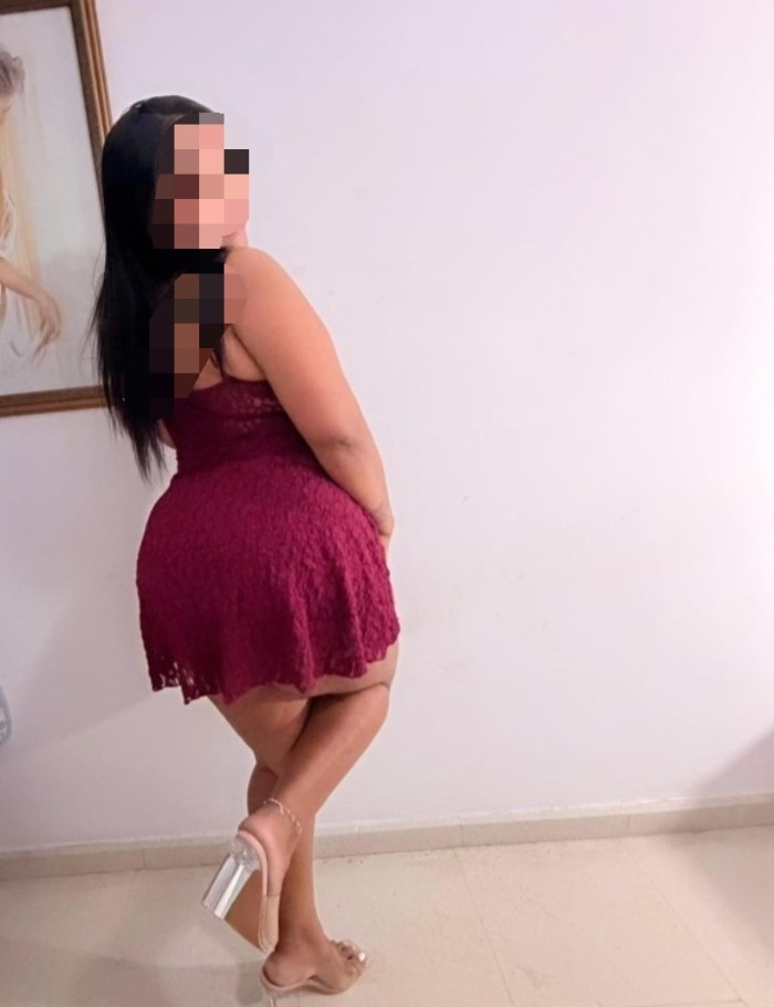 SOY UNA UNA BOMBONAZA MORENAZA DESDE 20 ROSA