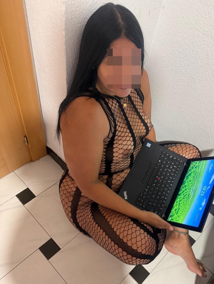 AMA  SENSUAL FIESTERA EN ZAIDIN AV CADIZ
