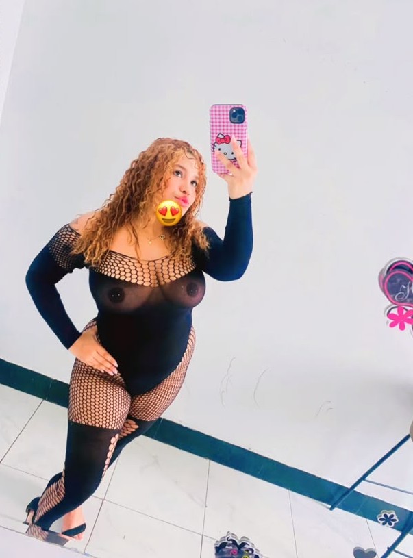 EN LAS HUESAS QUIERO FIESTA Y QUE ME FOLLES DURO