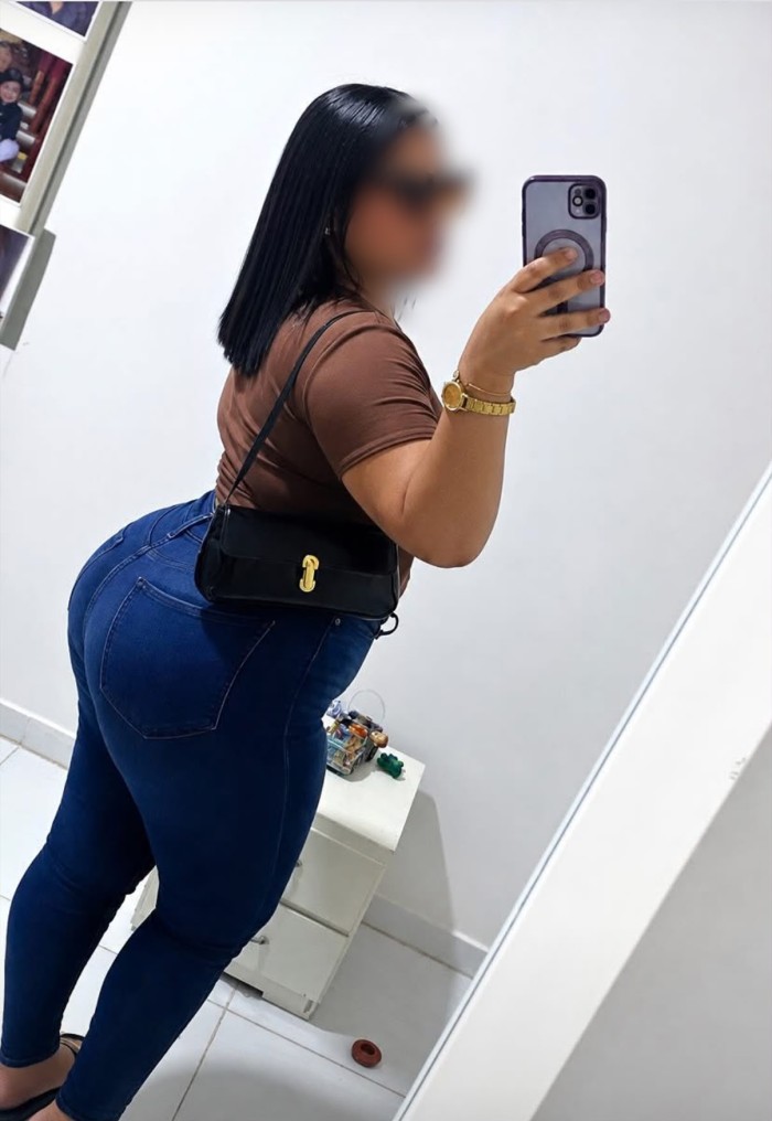 Soy tu deseo mas Ardiente y fiestera