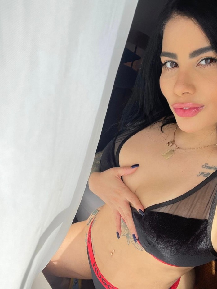 RICA ARDIENTE SENSUAL DESEOSA DE SEXO FULL