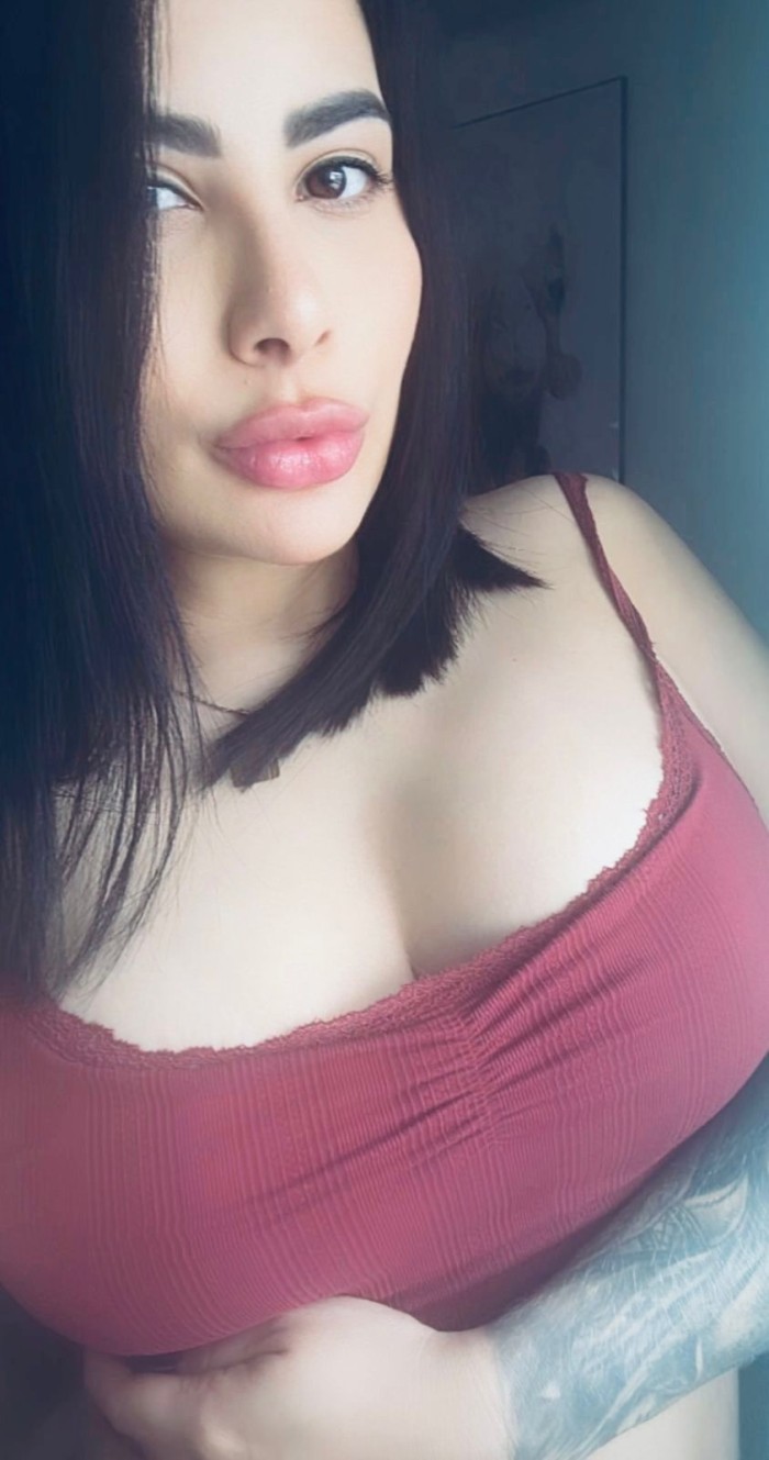 RICA ARDIENTE SENSUAL DESEOSA DE SEXO FULL