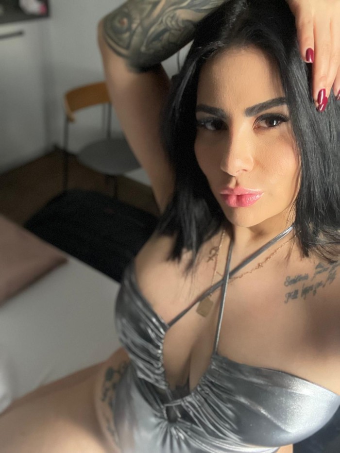 RICA ARDIENTE SENSUAL DESEOSA DE SEXO FULL
