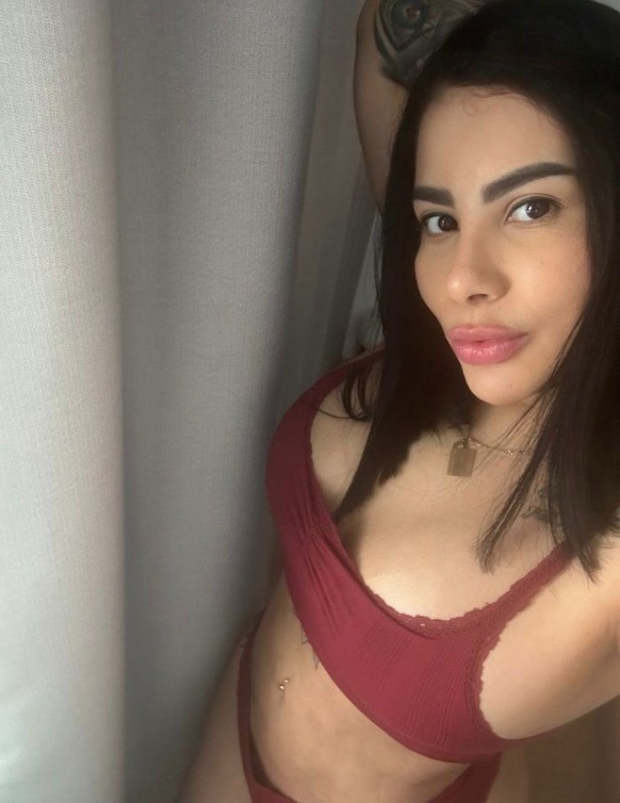 RICA ARDIENTE SENSUAL DESEOSA DE SEXO FULL