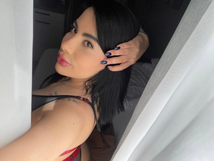 RICA ARDIENTE SENSUAL DESEOSA DE SEXO FULL