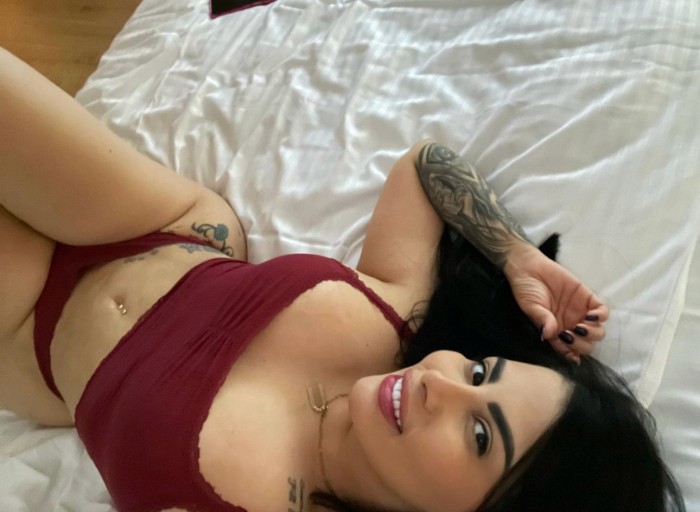 RICA ARDIENTE SENSUAL DESEOSA DE SEXO FULL