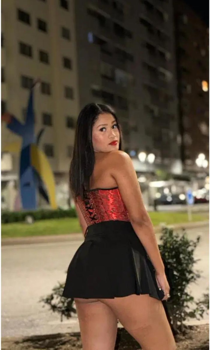 Bonita y exclusiva brasileña – Torrecedeira – Vigo