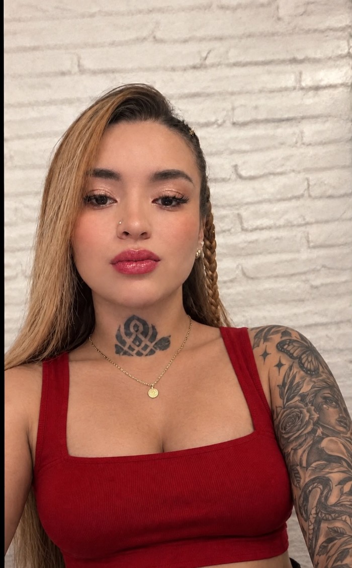 MEGAN COLOMBIANA GUAPÍSIMA 27 AÑOS NOVEDAD